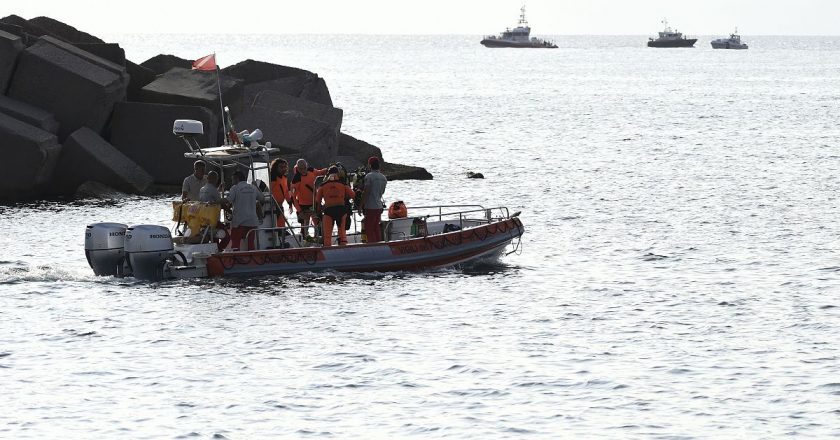 Sicilya'da lüks yat kazasında kaybolan 6 kişiyi arama çalışmaları sürüyor