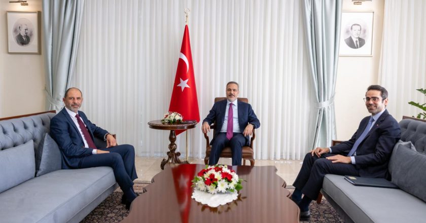 Bakan Fidan, Erhürman ve Özerso’yu Lefkoşa Büyükelçiliğinde kabul etti