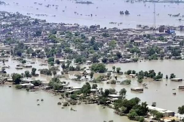 Pakistan’da muson yağmurlarının yol açtığı sellerde ölenlerin sayısı 104’e çıktı