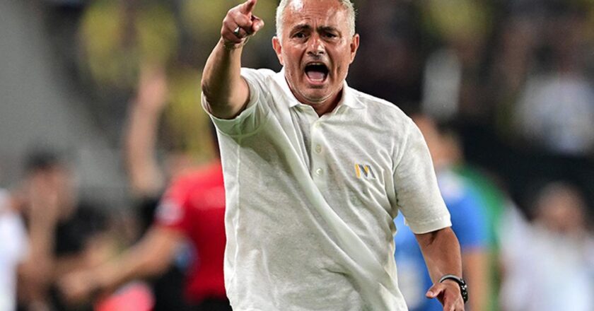 Jose Mourinho pusuya yattı bekliyor! Beşiktaş’ta Rafa Silva krizi ona yarayacak…