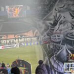 Partizan-Fenerbahçe Beko maçında skandal! Sırp taraftarlar yine rahat durmadı, açtıkları pankart olay oldu